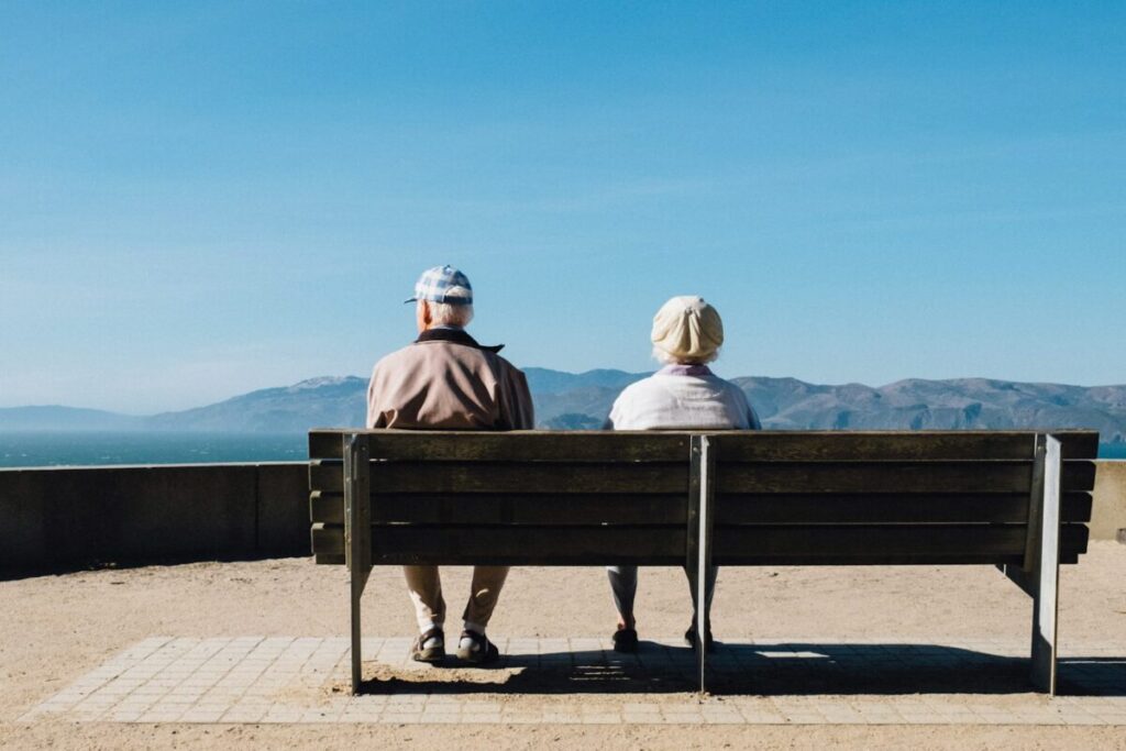 Seniors en Vacances : Idées, Conseils et Destinations Adaptées 2 Seniors en Vacances : Idées, Conseils et Destinations Adaptées
